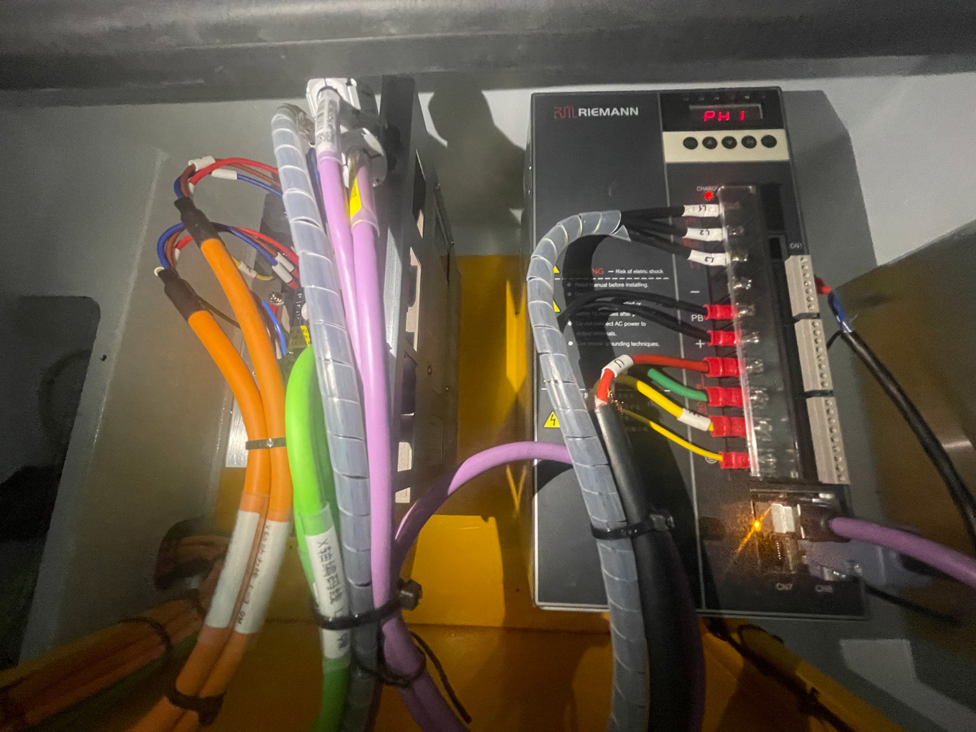 Domestic demand for inverters is booming, with market space reaching 180 billion